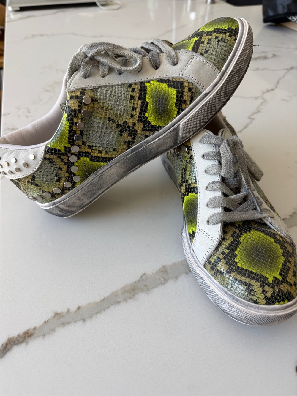 Sarkany Neon Green Snake Print Leather Sneakers SZ8